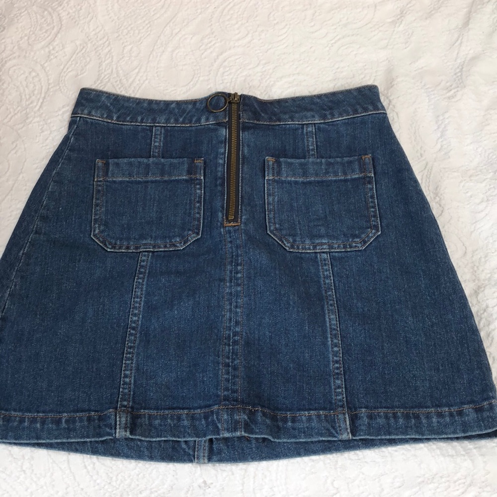 super cute short jean skirt